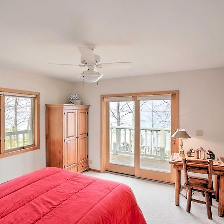 Gorgeous Charlevoix Home On Lake Michigan! Ellsworth Εξωτερικό φωτογραφία