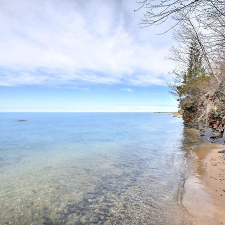 Gorgeous Charlevoix Home On Lake Michigan! Ellsworth Εξωτερικό φωτογραφία