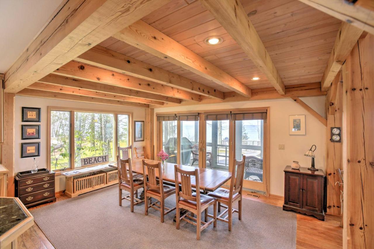 Gorgeous Charlevoix Home On Lake Michigan! Ellsworth Εξωτερικό φωτογραφία
