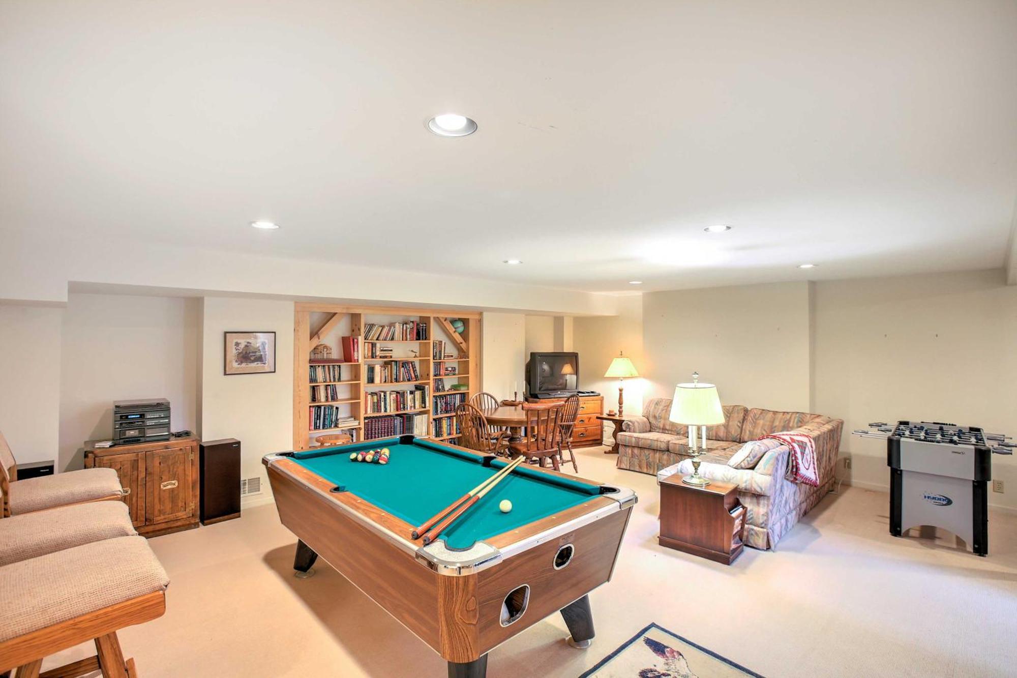 Gorgeous Charlevoix Home On Lake Michigan! Ellsworth Εξωτερικό φωτογραφία