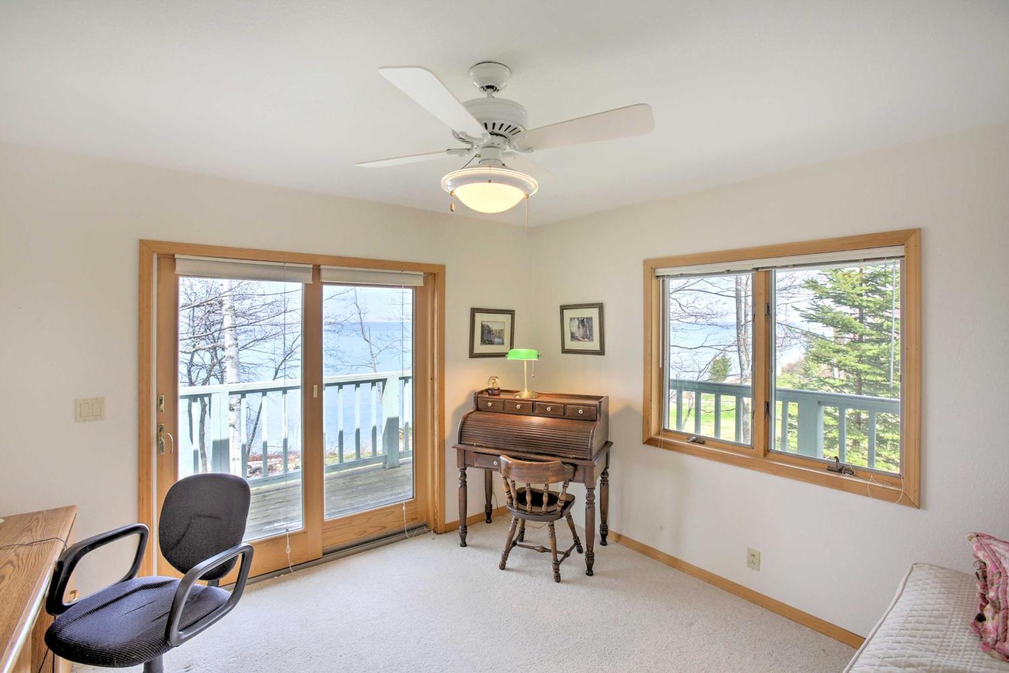 Gorgeous Charlevoix Home On Lake Michigan! Ellsworth Εξωτερικό φωτογραφία